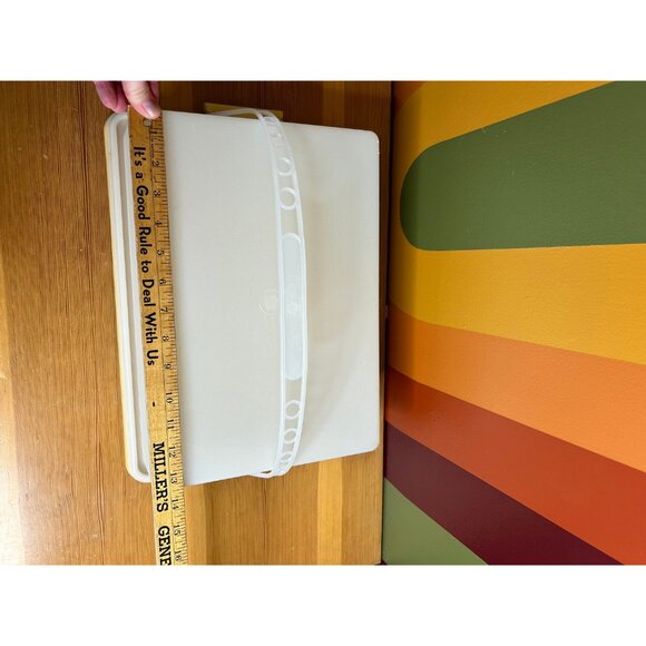 Vintage Tupperware plastic container kitchen golden harvest cake rectangle - Picture 5 of 6